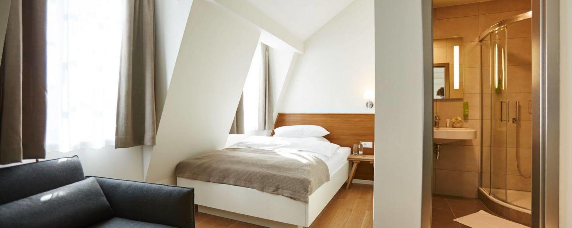 Paulinenhof Hotel Belzig Eksteriør billede